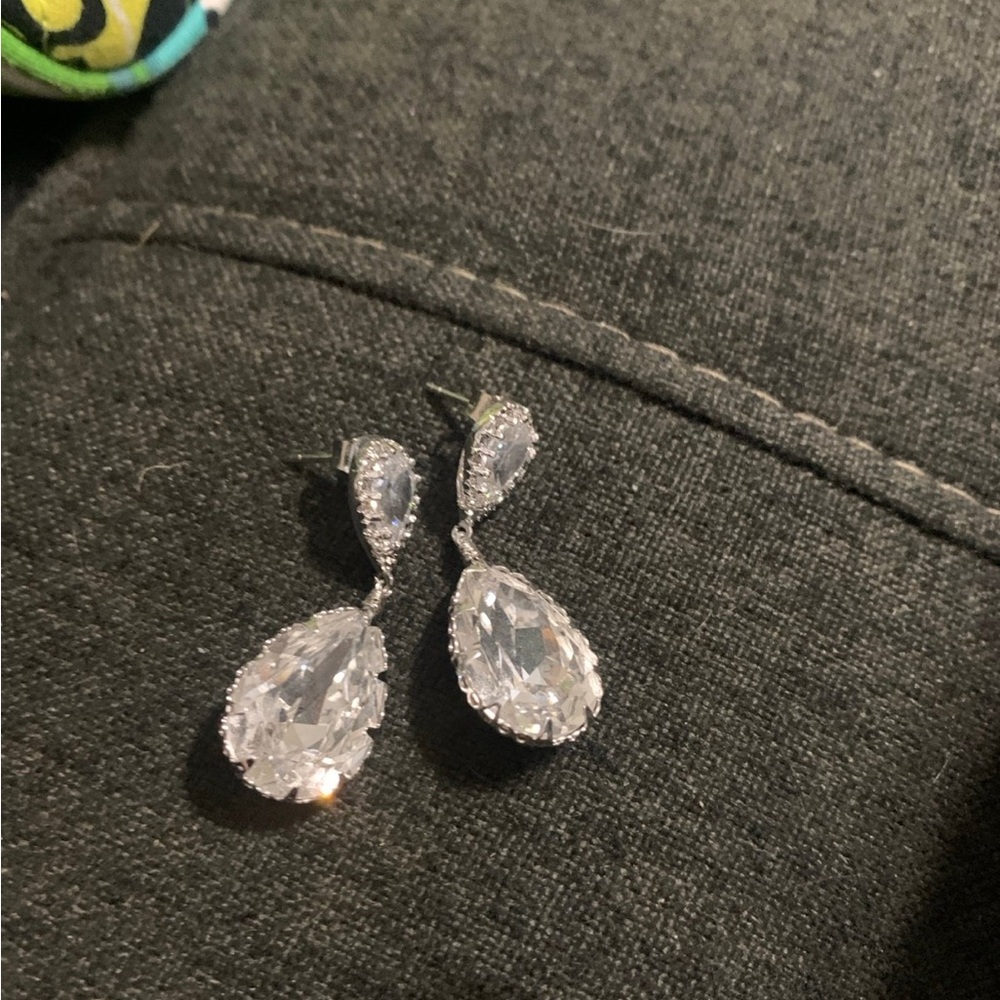Elegant Silver Drop Earrings with Timeless Appeal